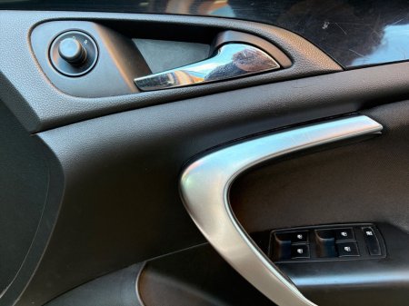 2010 Opel Insignia - thumbnail 9