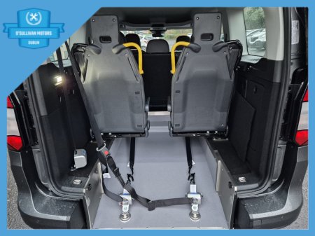 2026 Volkswagen Caddy /2026/1.5 PETROL PLUG-IN HYBRID/7 SEATER/WAV €69,500 thumbnail