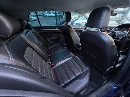 2017 Volkswagen Golf ( 172 REG LEATHER FULL LEATHER SEATS ELECTRIC MEMORY SEATS NAVI VIRTUAL CLOCKS ANDROID AUTO CARPLAY BLIND SPOT REAR TRAFFIC ASSIST ROAD SIGN RECOGNIZING LANE ASSIST LOW TAX BAND €17,500 thumbnail
