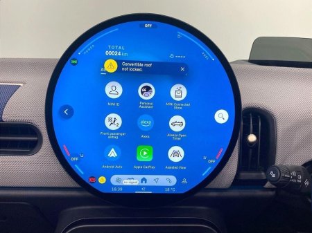 2025 MINI Convertible Cooper S €49,950 thumbnail