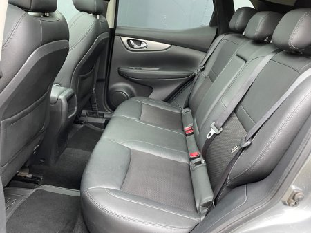 2018 Nissan Qashqai - thumbnail 13