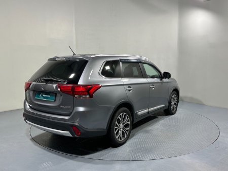 2016 Mitsubishi Outlander 2.2 Diesel Automatic 4x4 7 Seater €16,400 thumbnail