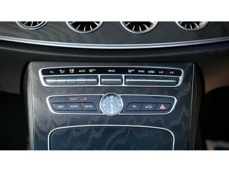 2019 Mercedes-Benz E Class - thumbnail 18