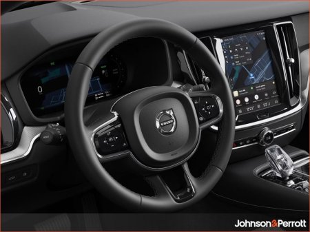 2026 Volvo V60 T6 350bhp AWD PHEV Plus Dark - Forest Lake Metallic + Driver Assist Pack +360 Camera €72,894 thumbnail