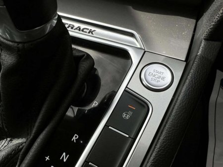 2019 Volkswagen Passat - thumbnail 31