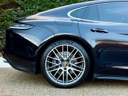 2022 Porsche Panamera 4 E-HY E-HYBRID 5DR AUTO €79,950 thumbnail