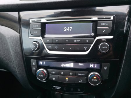 2014 Nissan Qashqai 1.2 PET SV Safety PK 5DR €7,950 thumbnail