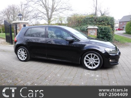 2016 Volkswagen Golf - thumbnail 2