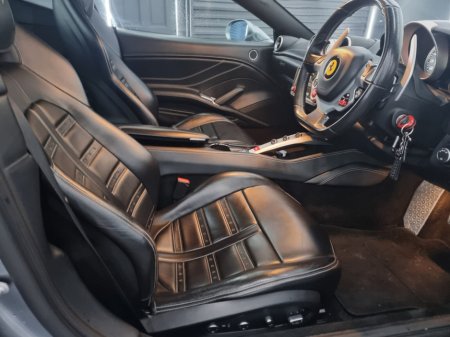 2015 Ferrari California - thumbnail 9