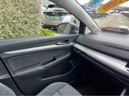2022 Volkswagen Golf ADAVANCE AUTOMATIC 2.0 DIESEL //HEATED SEATS AND STEERING WHEEL//HEAD UP DISPLAY//REVERSE CAMERA//KEYLESS ENTRY// €27,950 thumbnail