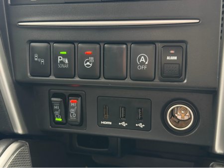 2020 Mitsubishi L200 - thumbnail 31