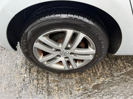 2010 Volkswagen Golf 1.6 TDI SE 105PS 5DR €5,990 thumbnail