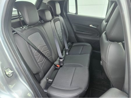 2025 Jeep Avenger - thumbnail 8