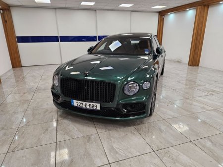 2022 Bentley Flying Spur V6 Hybrid Auto // Racing Green €164,950 thumbnail