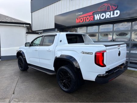 2024 Volkswagen Amarok AVENTURA V6 TDI 4M DC 4MOTION €61,900 thumbnail