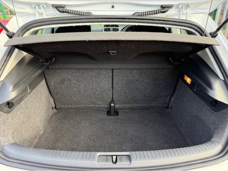 2016 Volkswagen Scirocco 1.4 TSI BLUEMOTION 125PS 3DR €12,950 thumbnail