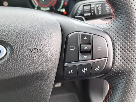 2023 Ford Focus - thumbnail 24