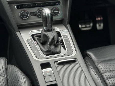 2020 Volkswagen Passat - thumbnail 38