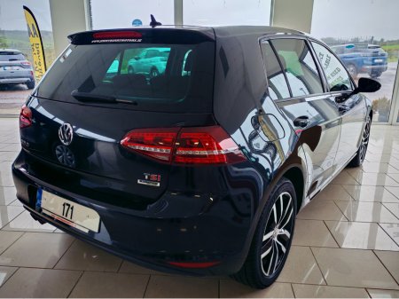 2017 Volkswagen Golf - thumbnail 3