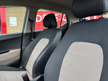 2015 Hyundai i10 - thumbnail 11