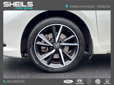 2018 Toyota Auris Hybrid Luna Sport €18,500 thumbnail