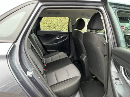 2019 Hyundai i30 - thumbnail 9