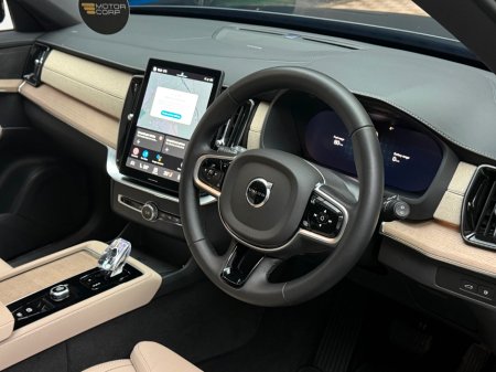 2025 Volvo XC90 - thumbnail 9