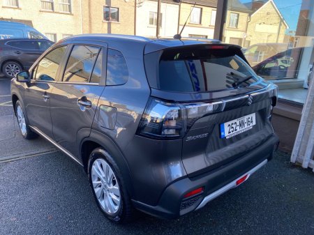 2025 Suzuki S-CROSS 1.4 B/JET HYBRID MOTIO €33,000 thumbnail