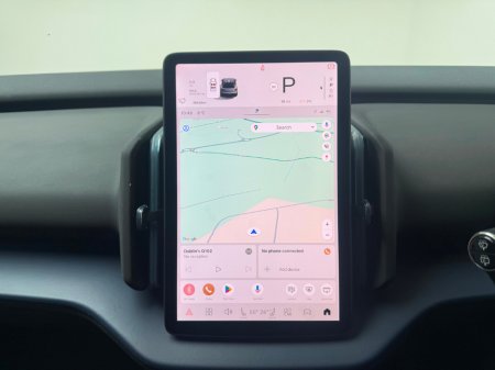 2024 Volvo EX30 ULTRA 69KWH *PAN ROOF* €35,990 thumbnail