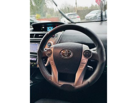 2020 Toyota Prius - thumbnail 4