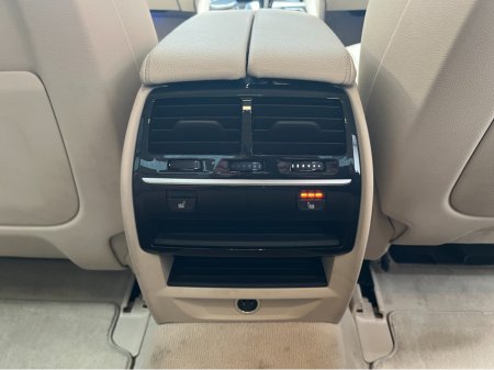 2017 BMW 5 Series - thumbnail 16