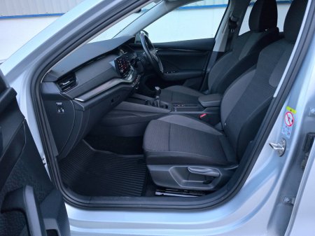 2022 Skoda Octavia - thumbnail 24