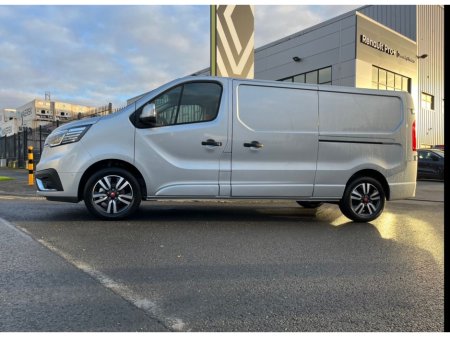 2025 Renault Trafic AUTO EXTRA SPORT AVAIABLE FOR JULY