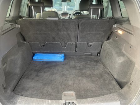 2019 Ford Kuga 1.5 120PS FWD 4DR ST-LINE €11,950 thumbnail