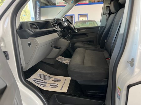 2021 Volkswagen Transporter - thumbnail 10