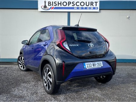 2023 Toyota Aygo X 1.0 DESIGN 4DR €16,950 thumbnail