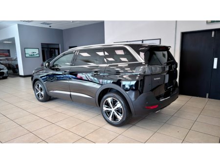 2024 Peugeot 5008 - thumbnail 3