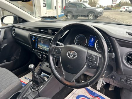2017 Toyota Corolla 1.33 LUNA . ONE OWNER. TRADE IN WELCOME. www.nangleharris.ie. ALL CARS CHECKED WITH MOTORCHECK.IE CALL 01 5620011 €9,900 thumbnail
