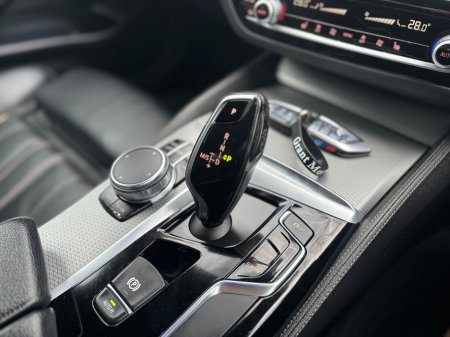 2017 BMW 5 Series 520d M Sport Auto €20,998 thumbnail