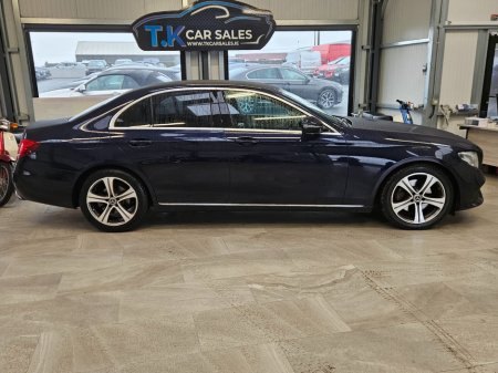 2017 Mercedes-Benz E Class - thumbnail 3