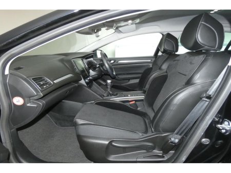 2017 Renault Megane - thumbnail 15