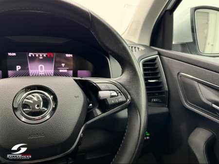 2023 Skoda Karoq (231) AMBITION 2.0 TDI DSG AUTOMATIC €34,750 thumbnail