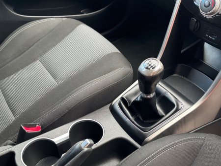 2015 Hyundai i30 - thumbnail 9