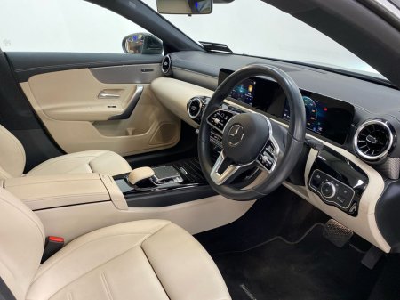 2020 Mercedes-Benz CLA Class - thumbnail 9