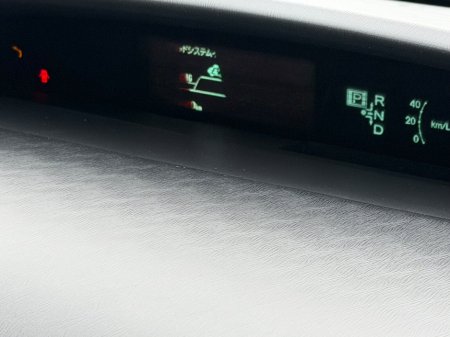 2013 Toyota Prius - thumbnail 12