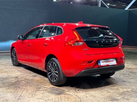 2019 Volvo V40 - thumbnail 5