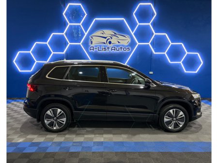 2023 Skoda Karoq - thumbnail 2
