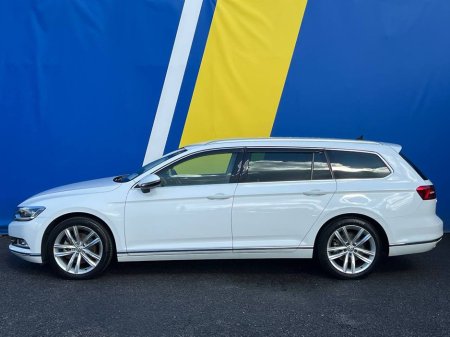 2016 Volkswagen Passat VARIANT HIGHLINE 1.4 TSI * HUGE SPEC * // DRIVER MASSAGE SEAT // REVERSE CAMERA // LANE ASSIST €18,950