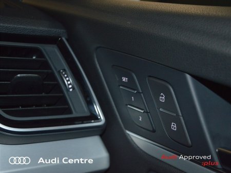 2023 Audi Q5 50 TFSI e 299HP S tronic quattro S Line €51,499 thumbnail