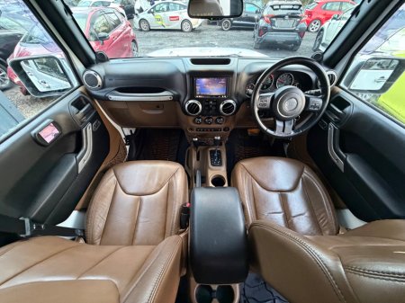 2014 Jeep Wrangler - thumbnail 25